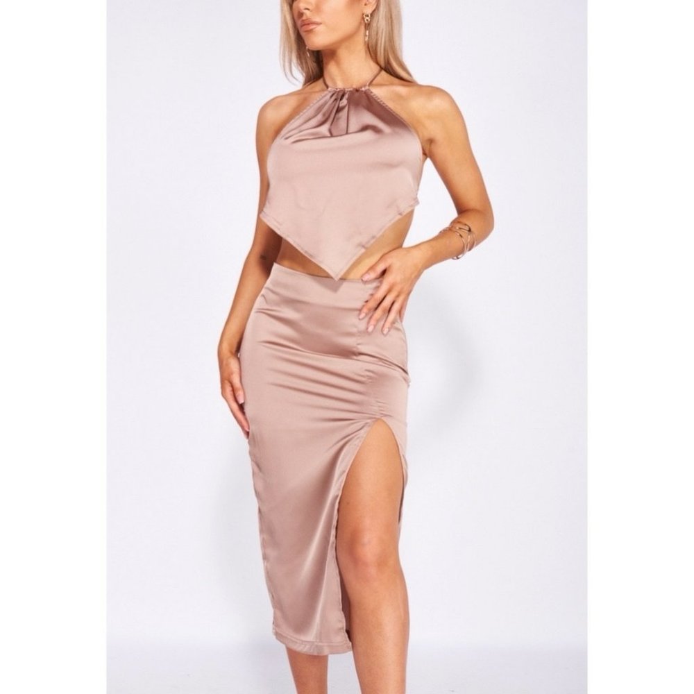 Satin Silk Halter Neck Backless Handkerchief Top and Front Silt Midi Skirt Set - Picture 11 of 14